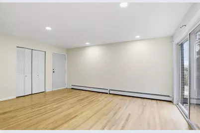 1 Fernview Ave #6, North Andover, MA 01845 - Photo 3