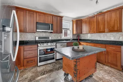 18 Vincent Ave #18, Belmont, MA 02478 - Photo 3