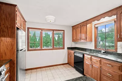 3 Norman Ave, Newburyport, MA 01950 - Photo 7