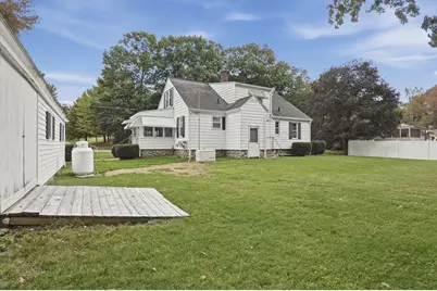 416 Rochdale St, Auburn, MA 01501 - Photo 9