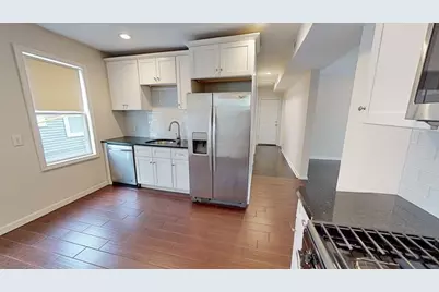 15 Bayside Street #2, Boston, MA 02125 - Photo 3