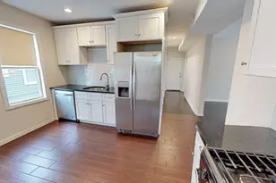 15 Bayside St, Boston, MA 02125 - Photo 3