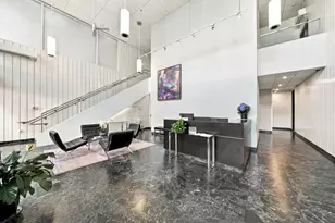 566 Commonwealth Ave, Boston, MA 02215 - Photo 17