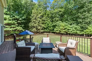 26 Elizabeth St, Amesbury, MA 01913 - Photo 31