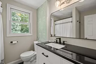 26 Elizabeth St, Amesbury, MA 01913 - Photo 19