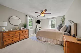 26 Elizabeth St, Amesbury, MA 01913 - Photo 21