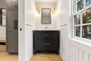 15 Broad St, Newburyport, MA 01950 - Photo 5