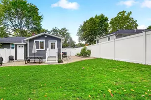 63 Neillian Way, Bedford, MA 01730 - Photo 19