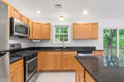 15 Tory Fort Ln, Worcester, MA 01602 - Photo 9