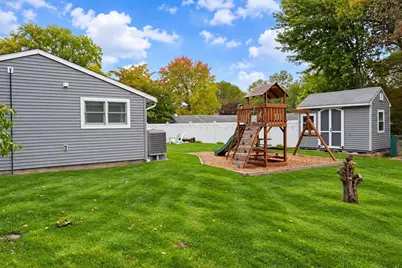 12 Kennedy Rd, Bellingham, MA 02019 - Photo 21