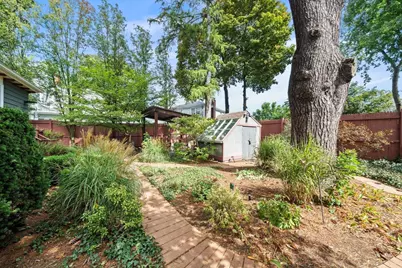 59 Oakland St, Medford, MA 02155 - Photo 21