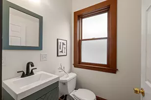 77 Sycamore St, Somerville, MA 02145 - Photo 11