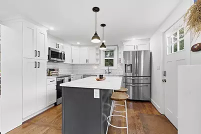 28 Cleveland Street, Medford, MA 02155 - Photo 5