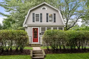 19 New Hampshire Ave, Natick, MA 01760 - Photo 1