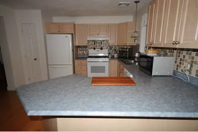 868 Main St, Wareham, MA 02576 - Photo 5