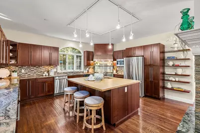 1204 Broadway, Haverhill, MA 01832 - Photo 9