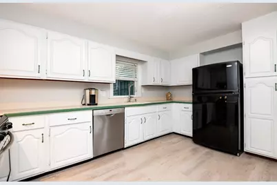 8 Washington Street, Stoneham, MA 02180 - Photo 13