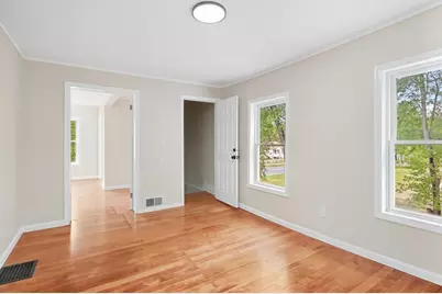74 S Maple St, Westfield, MA 01085 - Photo 23