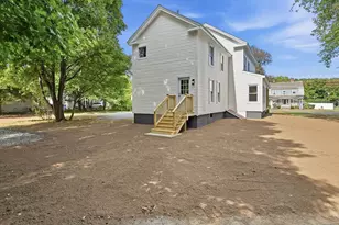 74 S Maple St, Westfield, MA 01085 - Photo 29