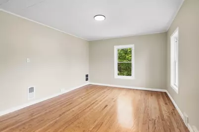74 S Maple St, Westfield, MA 01085 - Photo 25