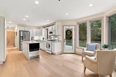 9 Fox Run Dr, Haverhill, MA 01832 - Photo 7