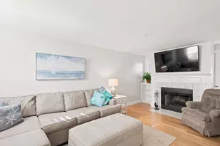 2 Greenleaf St, Newburyport, MA 01950 - Photo 7