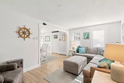 2 Greenleaf St #3, Newburyport, MA 01950 - Photo 9