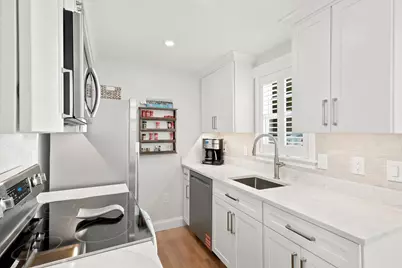 2 Greenleaf St #3, Newburyport, MA 01950 - Photo 13