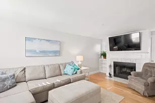 2 Greenleaf St, Newburyport, MA 01950 - Photo 1