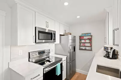 2 Greenleaf St #3, Newburyport, MA 01950 - Photo 15