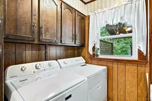12 Collins St, Newburyport, MA 01950 - Photo 9