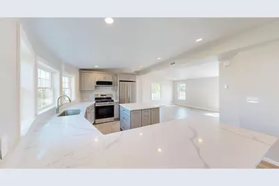 6 Emerald Pl, Raynham, MA 02767 - Photo 9