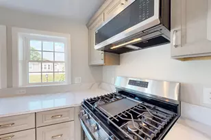 6 Emerald Pl, Raynham, MA 02767 - Photo 7