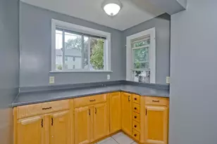 1439 Worcester St, Springfield, MA 01151 - Photo 7