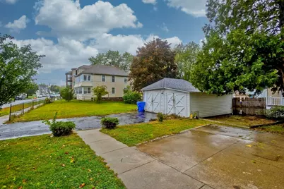 1439 Worcester St, Springfield, MA 01151 - Photo 31