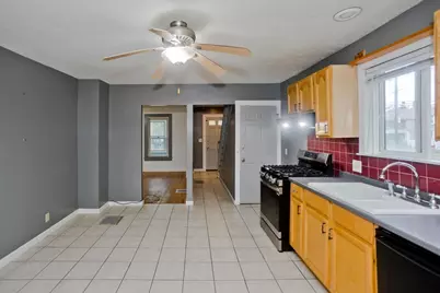 1439 Worcester St, Springfield, MA 01151 - Photo 5