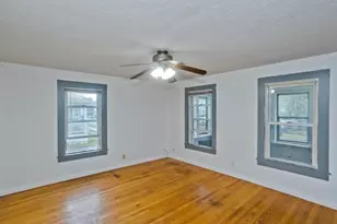 1439 Worcester St, Springfield, MA 01151 - Photo 13