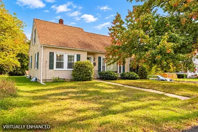 31 Archer St, Bellingham, MA 02019 - Photo 1