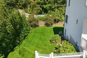 1093 Washington St, Holliston, MA 01746 - Photo 35