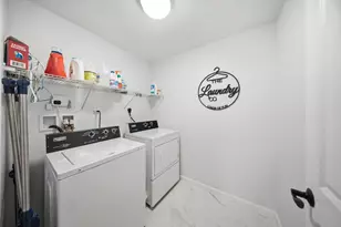 1093 Washington St, Holliston, MA 01746 - Photo 21