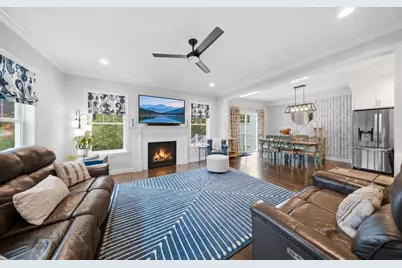 1093 Washington St #1093, Holliston, MA 01746 - Photo 9