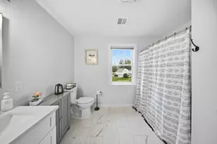 1093 Washington St, Holliston, MA 01746 - Photo 25