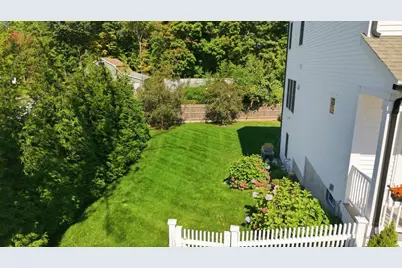 1093 Washington St #1093, Holliston, MA 01746 - Photo 33