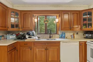 91 Searle St, Georgetown, MA 01833 - Photo 9
