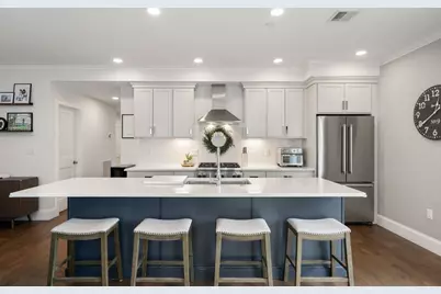 138 Neponset Ave #4, Boston, MA 02122 - Photo 5