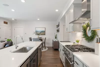 138 Neponset Ave #4, Boston, MA 02122 - Photo 9