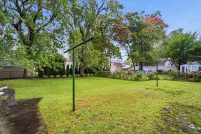 96 Stewart St, Chicopee, MA 01020 - Photo 35
