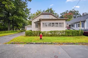 96 Stewart St, Chicopee, MA 01020 - Photo 1