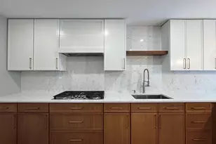 12 Bronx Rd, Boston, MA 02132 - Photo 9