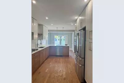 12 Bronx Rd, Boston, MA 02132 - Photo 5